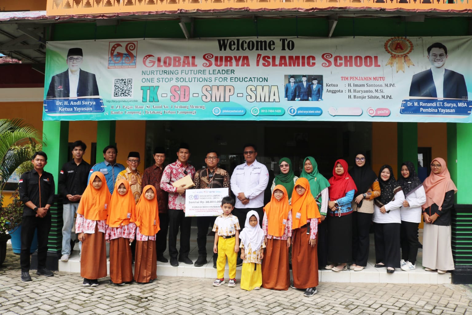 UMITRA dan GLOBAL SURYA Serahkan Penggalangan Dana...